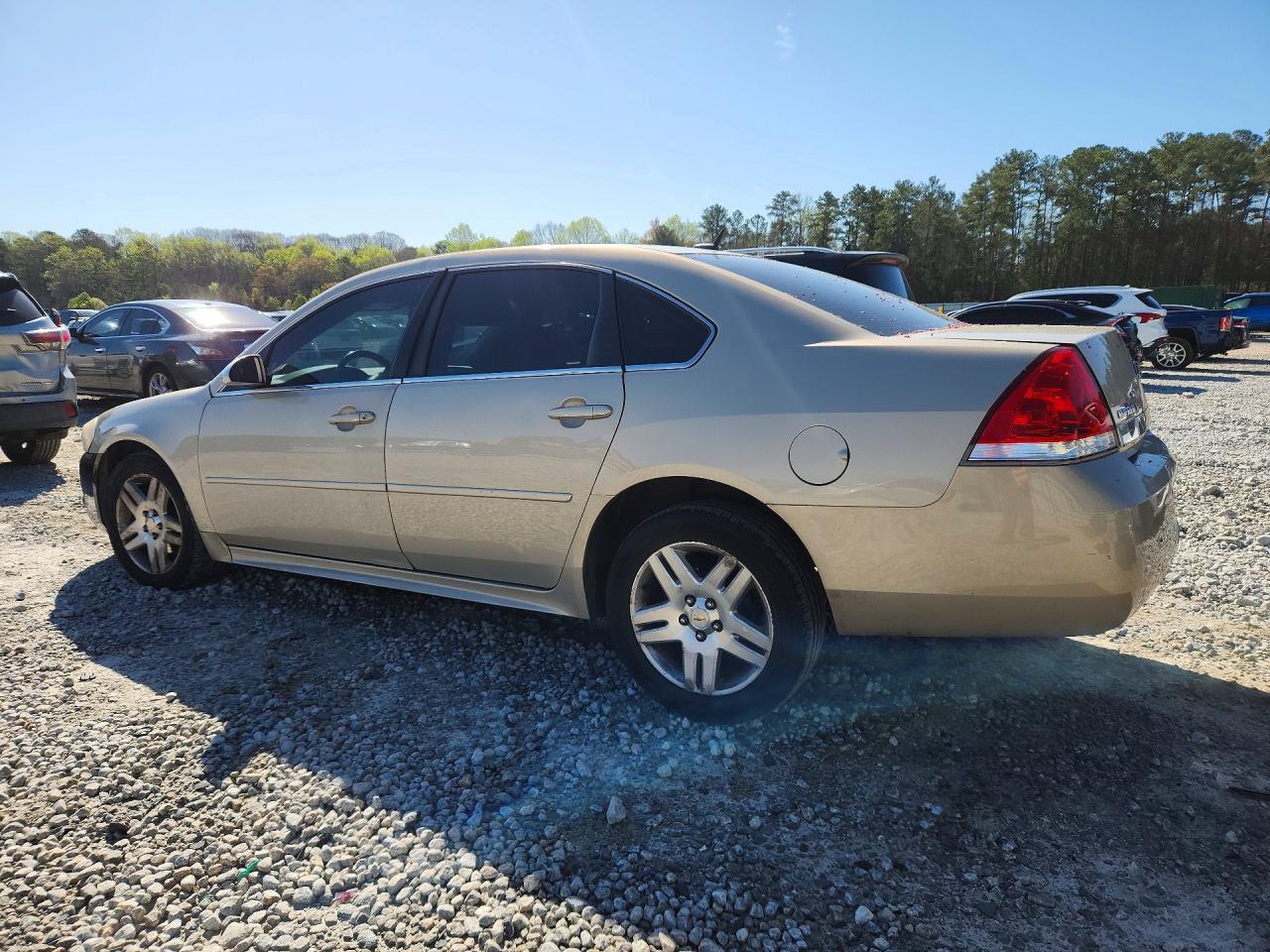 2010 CHEVROLET IMPALA photo 5