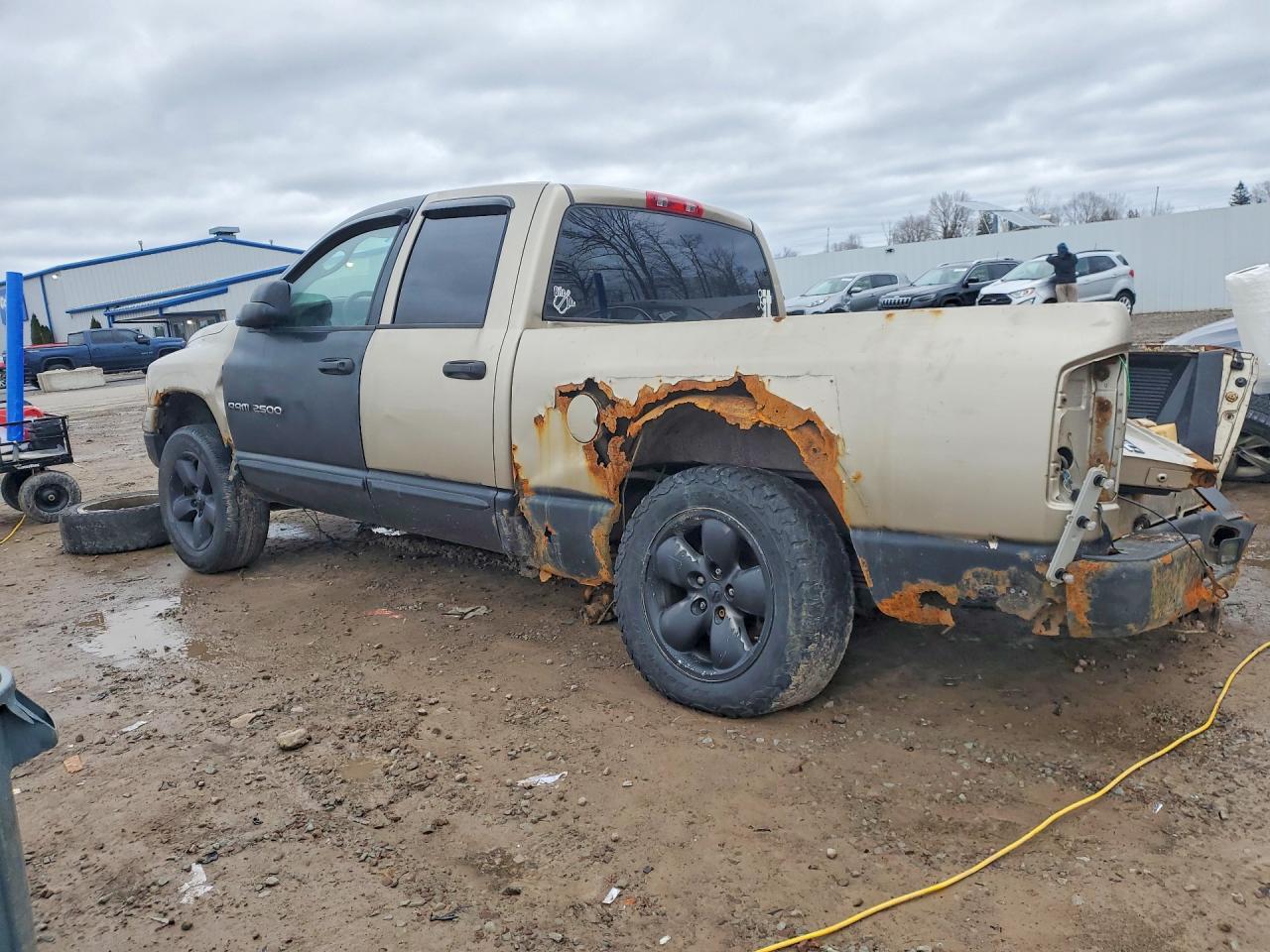 2004 DODGE RAM 1500 ST photo 2