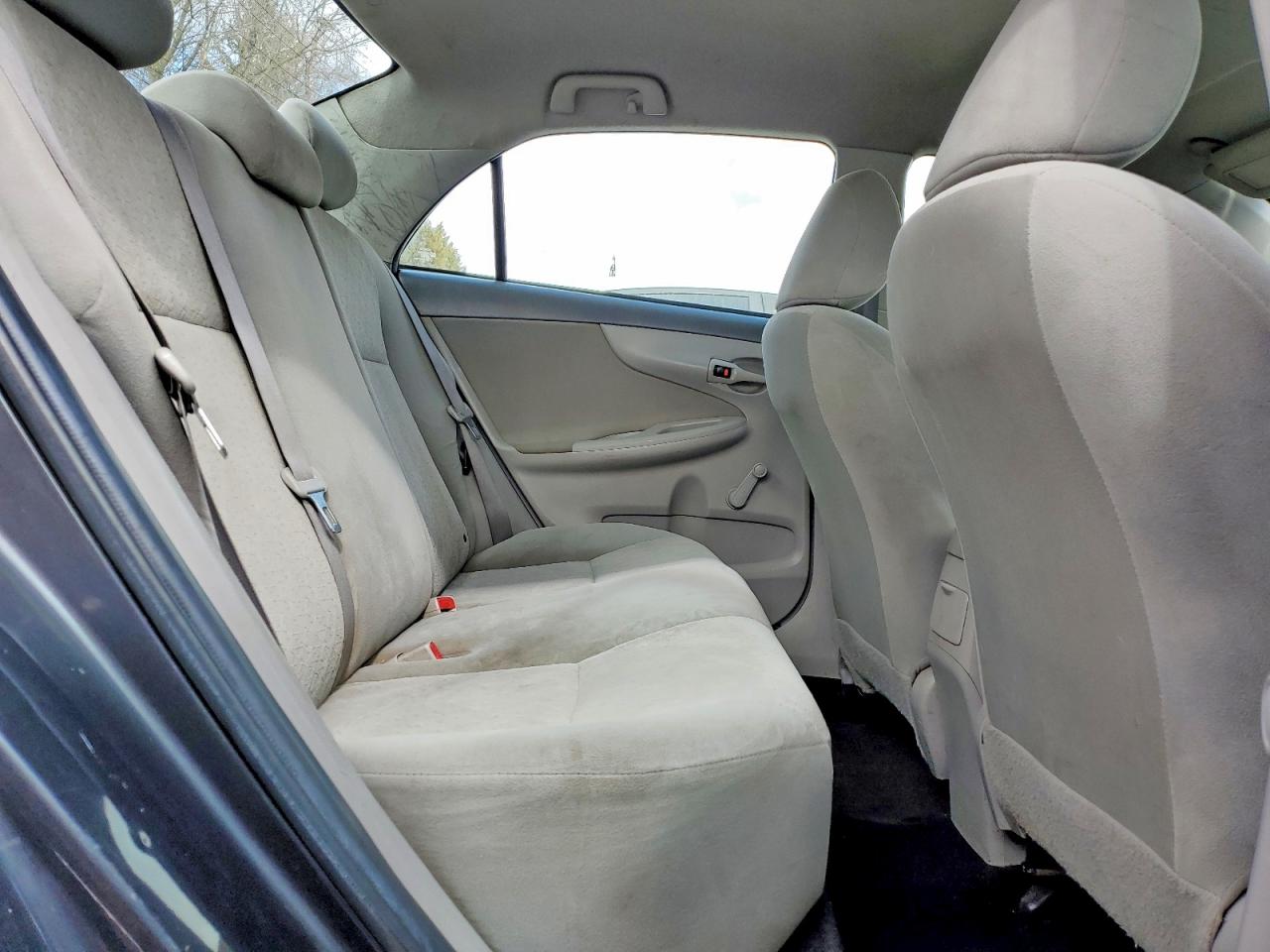 2009 TOYOTA COROLLA BASE photo 28