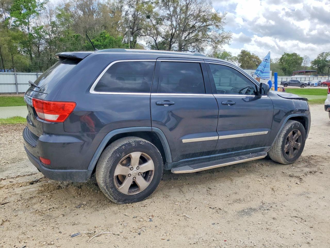 2012 JEEP GRAND CHEROKEE LAREDO photo 7