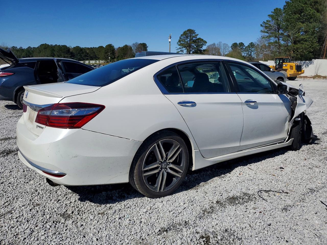 2016 HONDA ACCORD SPORT photo 3