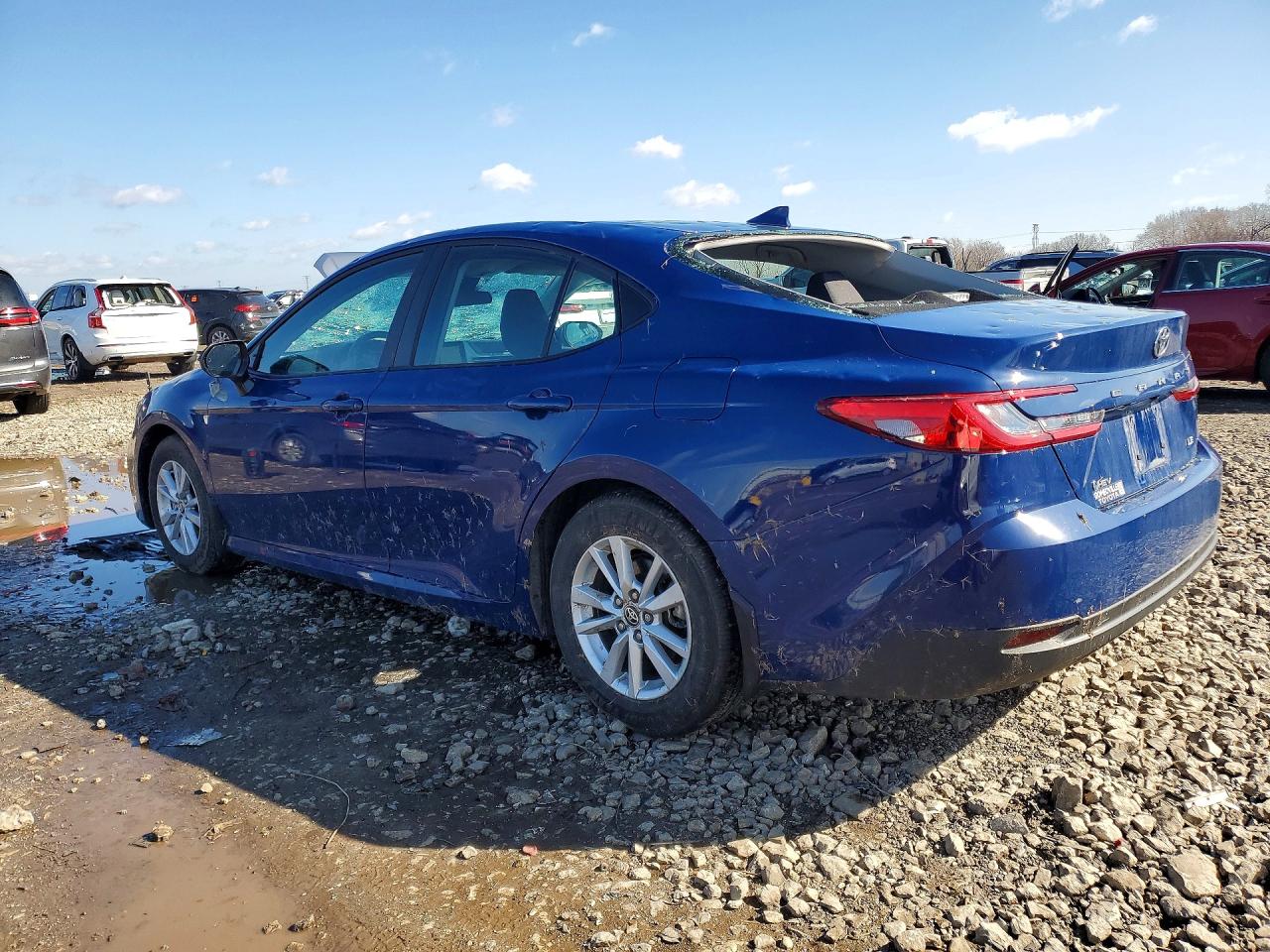 2025 TOYOTA CAMRY LE photo 4