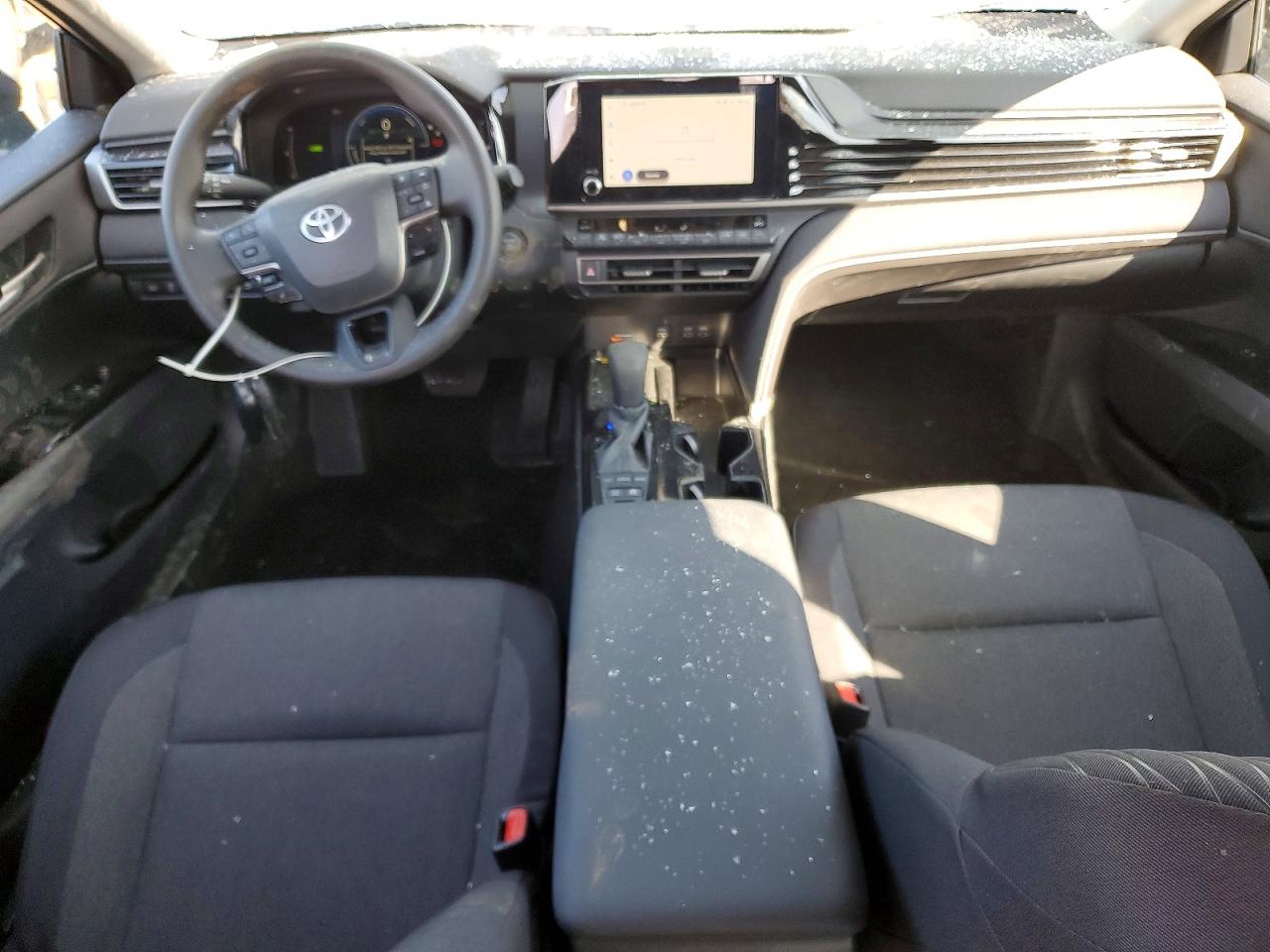 2025 TOYOTA CAMRY LE photo 22