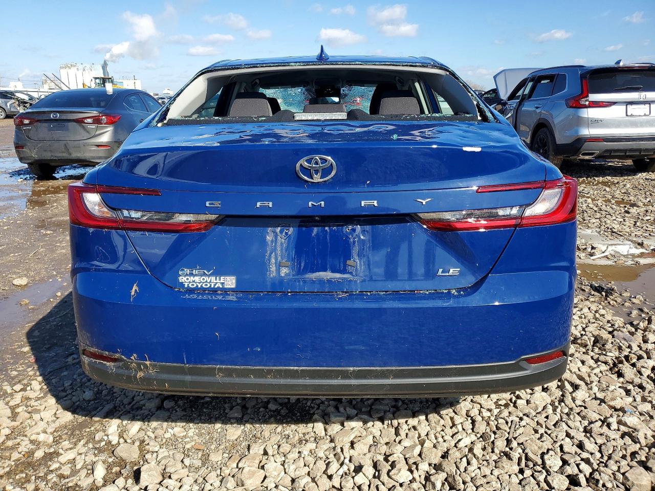 2025 TOYOTA CAMRY LE photo 16
