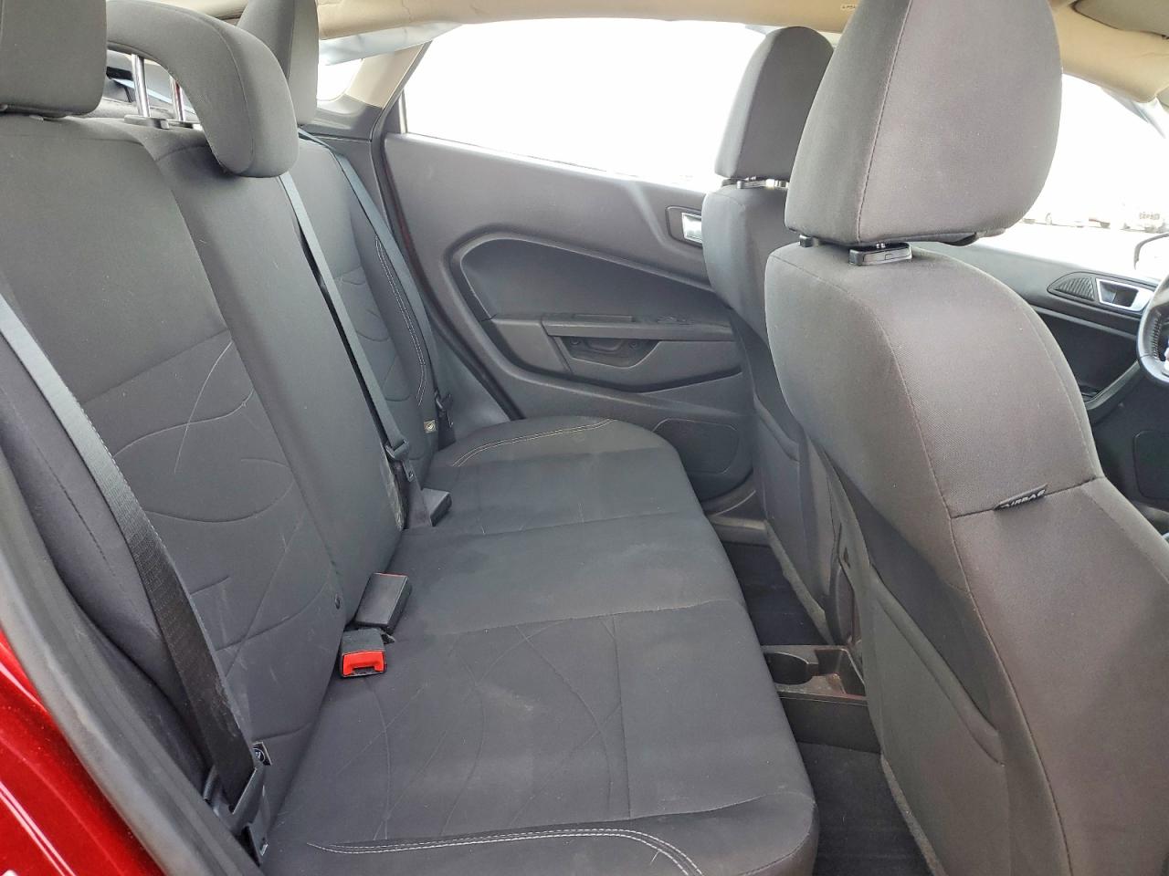 2015 FORD FIESTA photo 10
