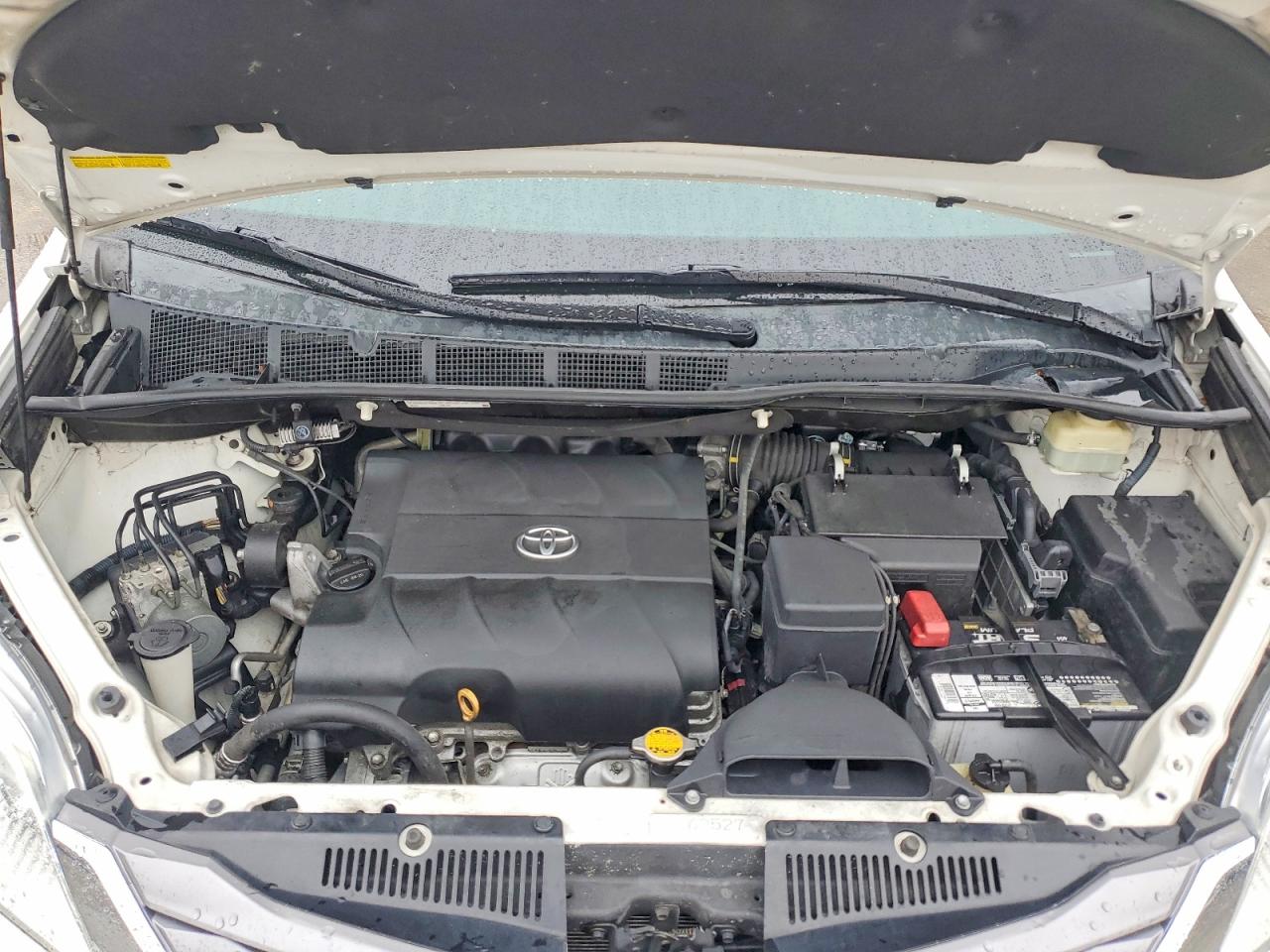 2016 TOYOTA SIENNA XLE PREMIUM 8-PASSENGER photo 12