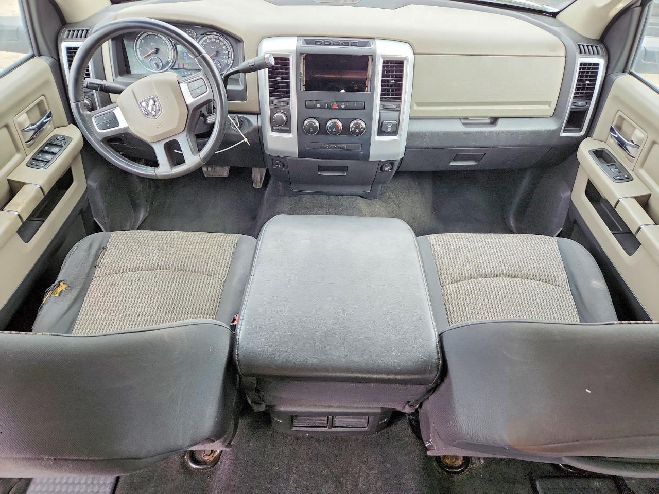 2011 DODGE RAM 1500 photo 15