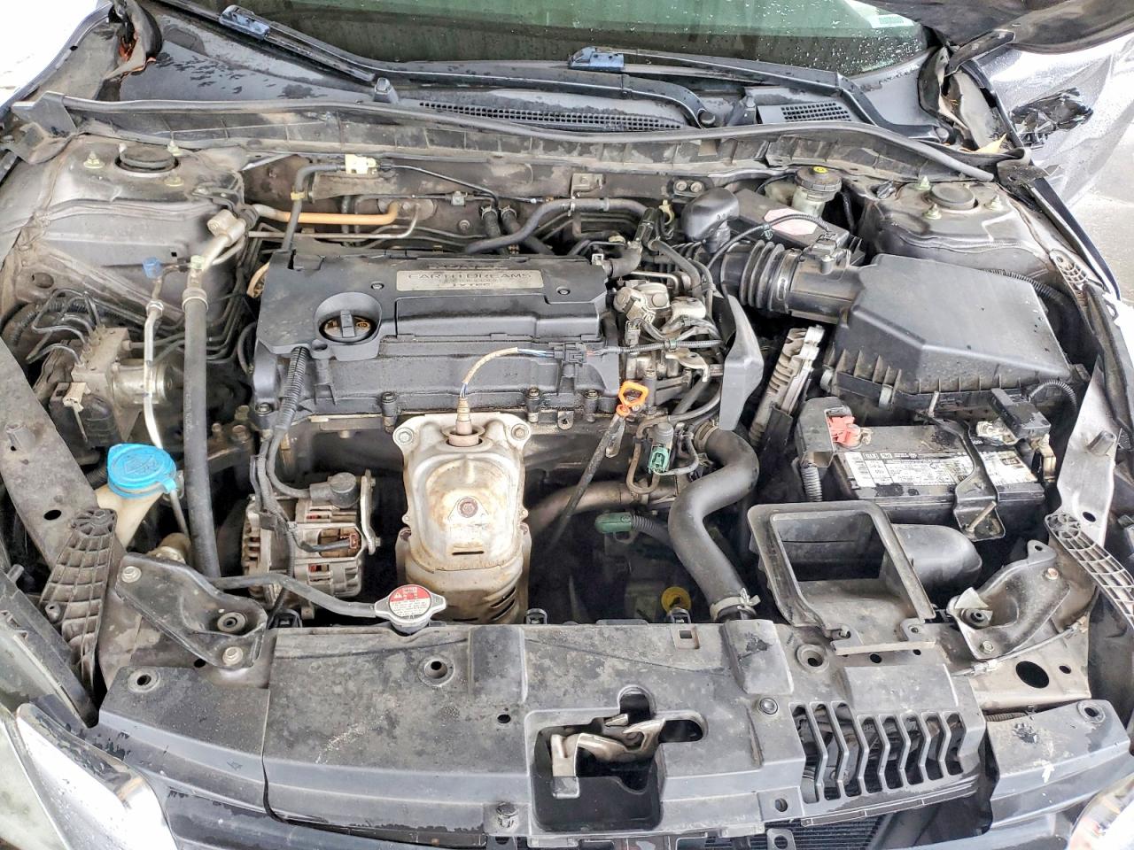 2013 HONDA ACCORD LX photo 31