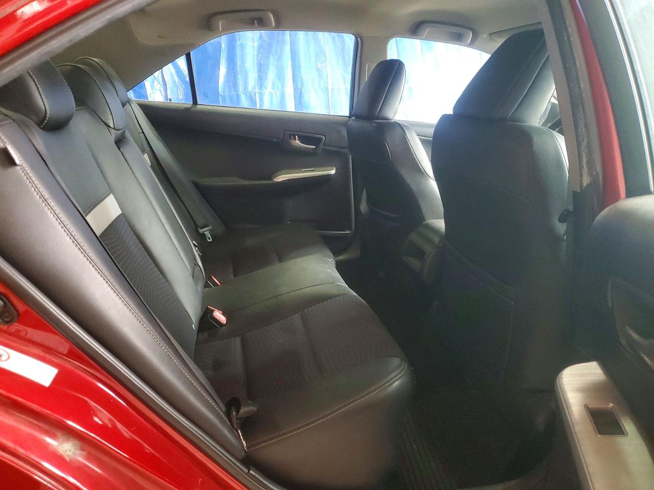 2013 TOYOTA CAMRY SE photo 28
