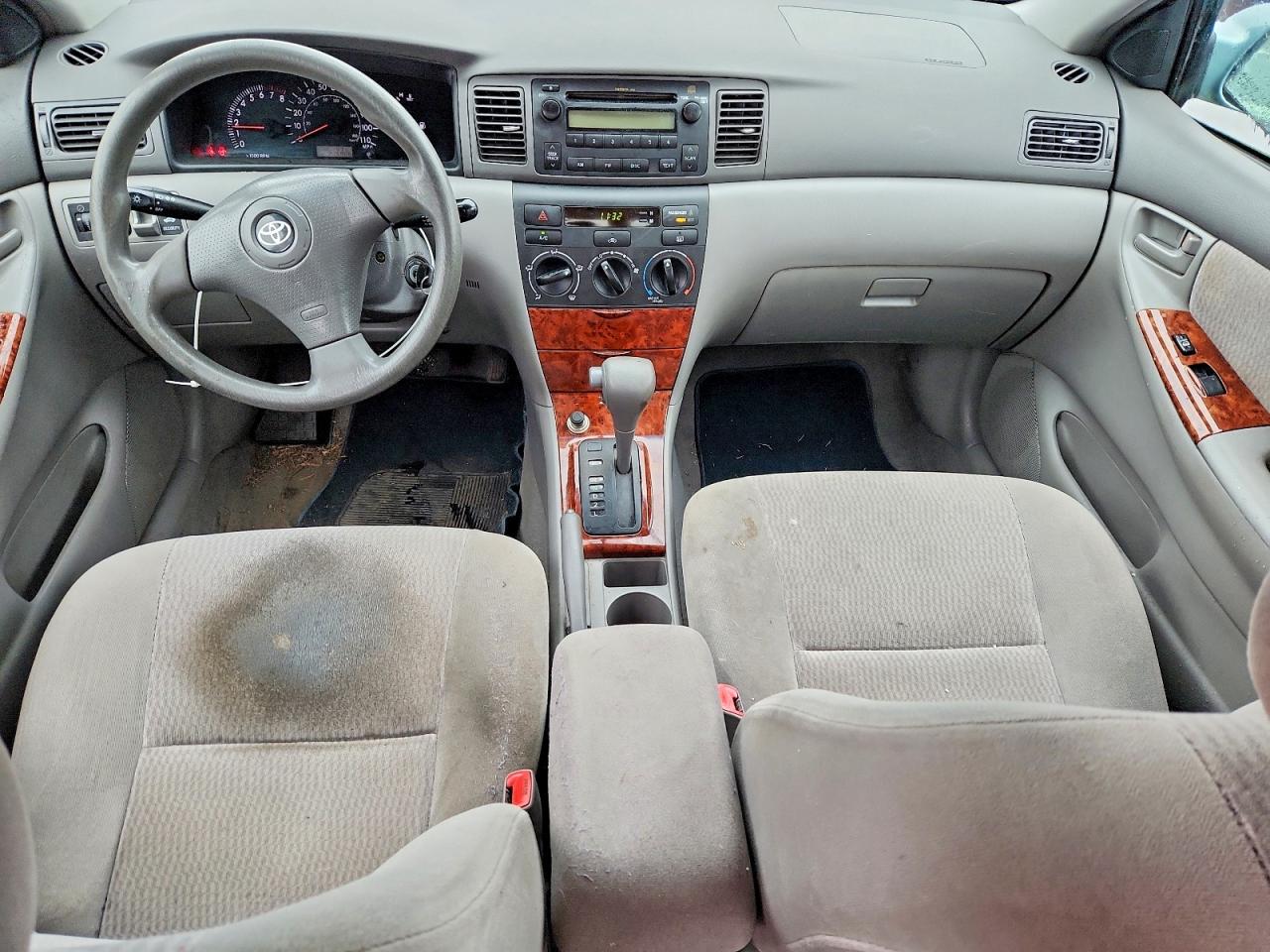 2006 TOYOTA COROLLA LE photo 8