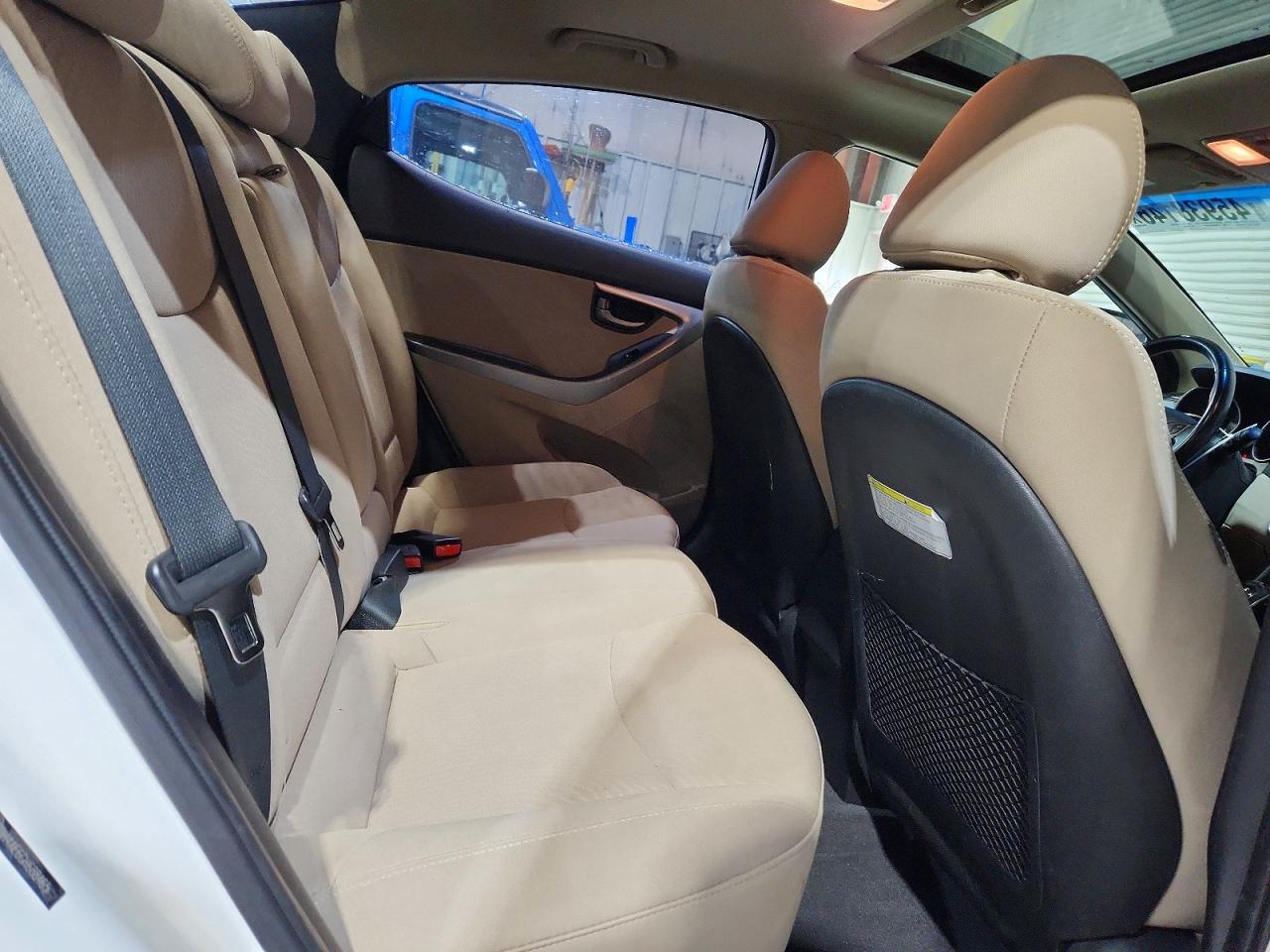 2016 HYUNDAI ELANTRA VALUE EDITION photo 10