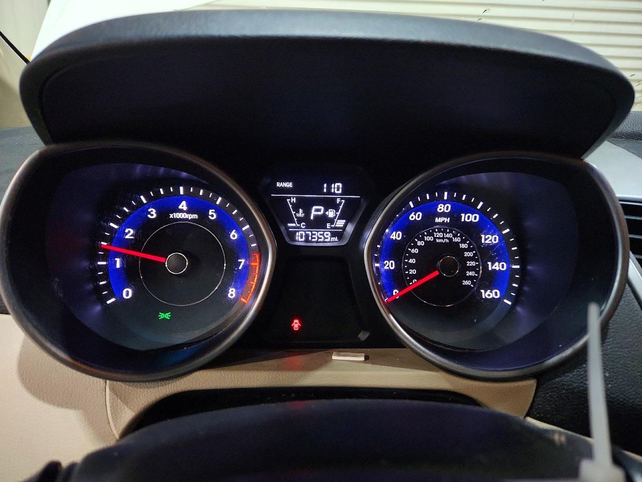2016 HYUNDAI ELANTRA VALUE EDITION photo 9