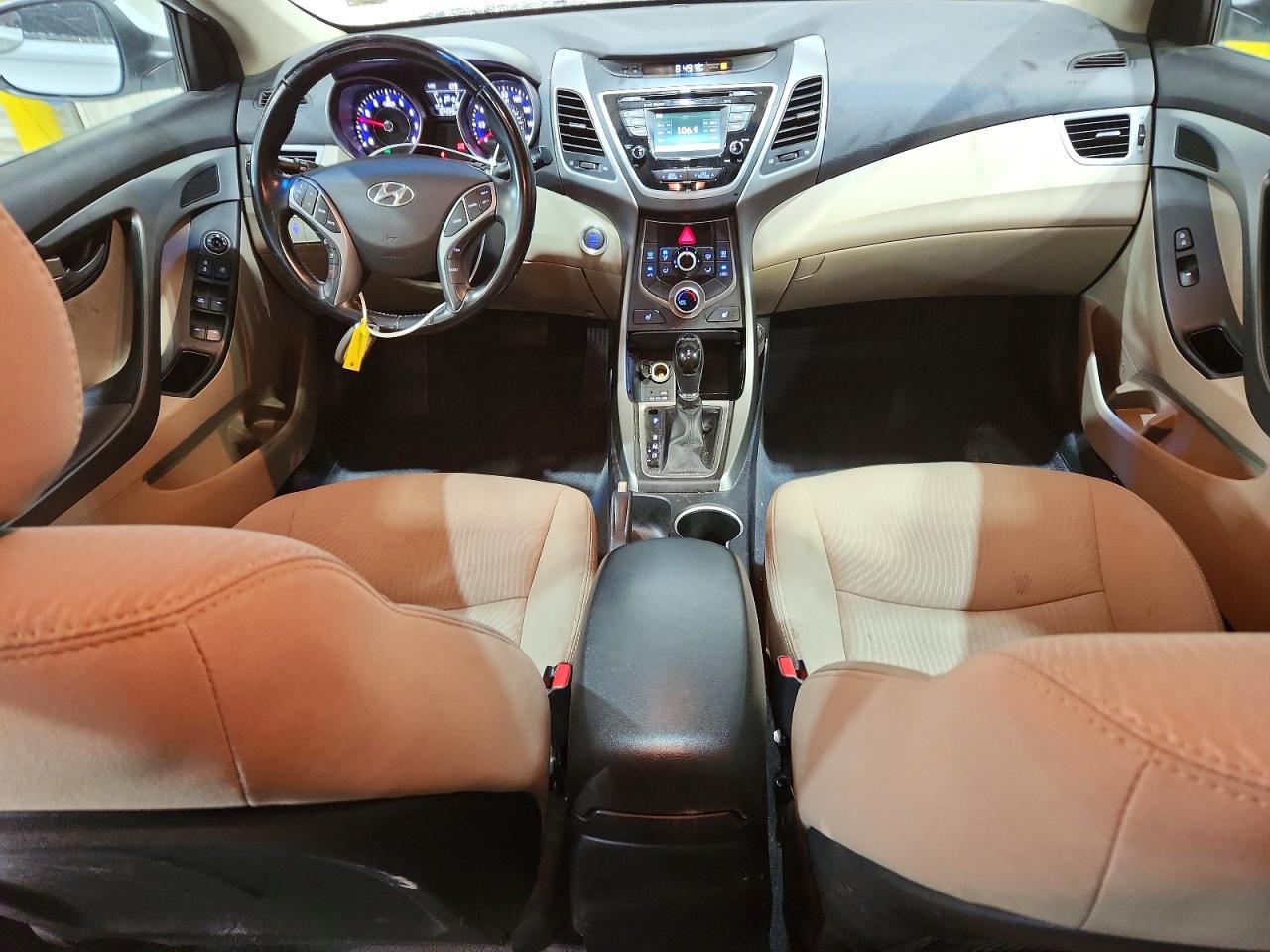 2016 HYUNDAI ELANTRA VALUE EDITION photo 8