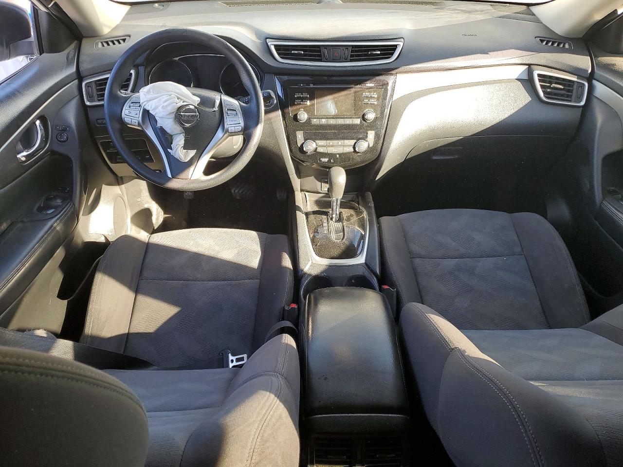 2016 NISSAN ROGUE SV photo 15