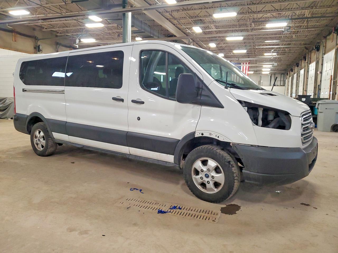 2017 FORD TRANSIT T-350 photo 4