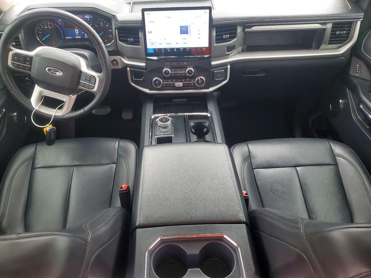 2024 FORD EXPEDITION XLT photo 8