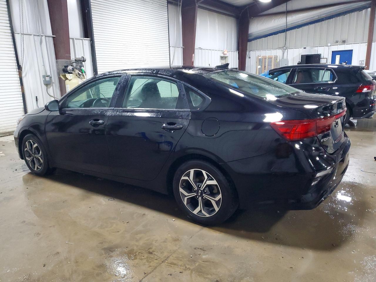 2019 KIA FORTE LXS photo 3