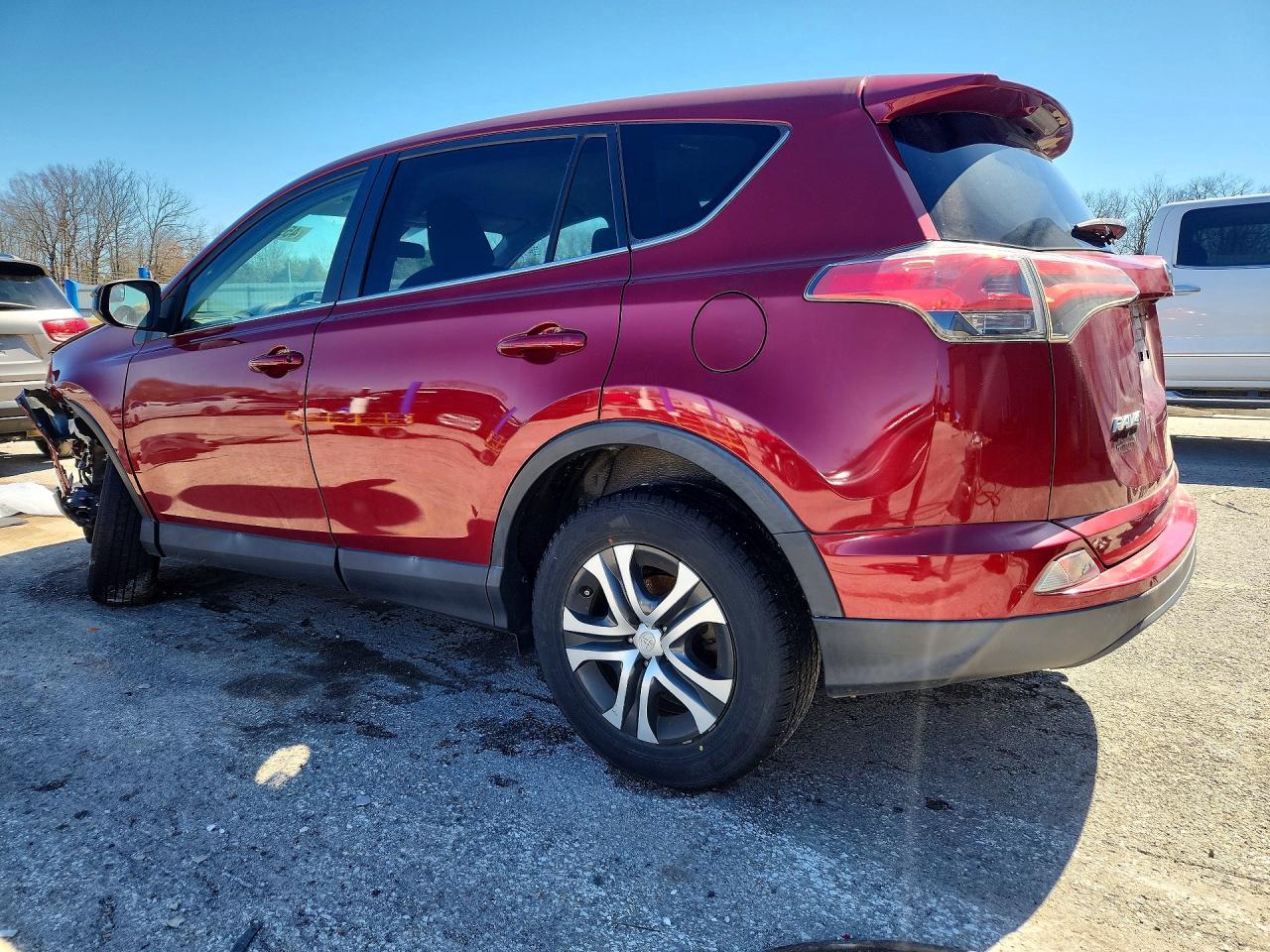2018 TOYOTA RAV4 LE photo 3