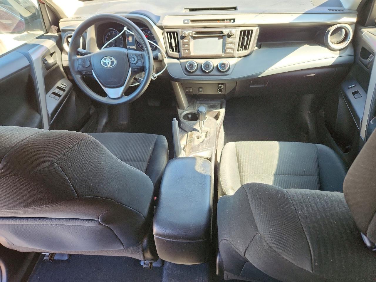 2018 TOYOTA RAV4 LE photo 15