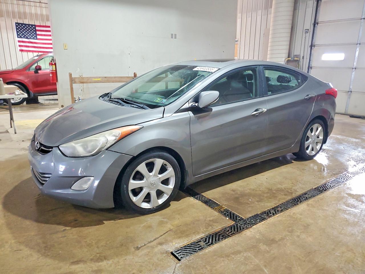 2013 HYUNDAI ELANTRA