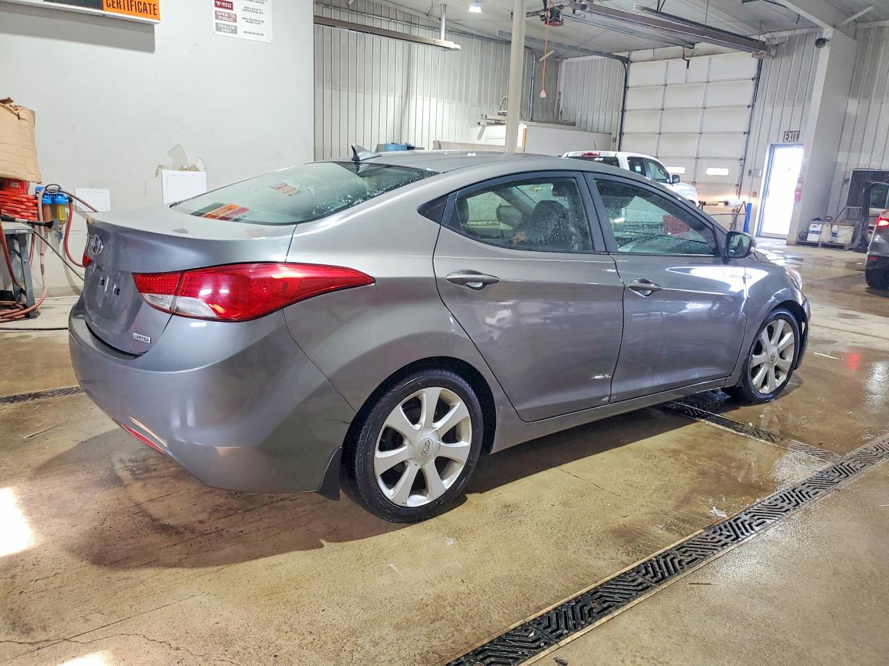 2013 HYUNDAI ELANTRA LIMITED photo 3