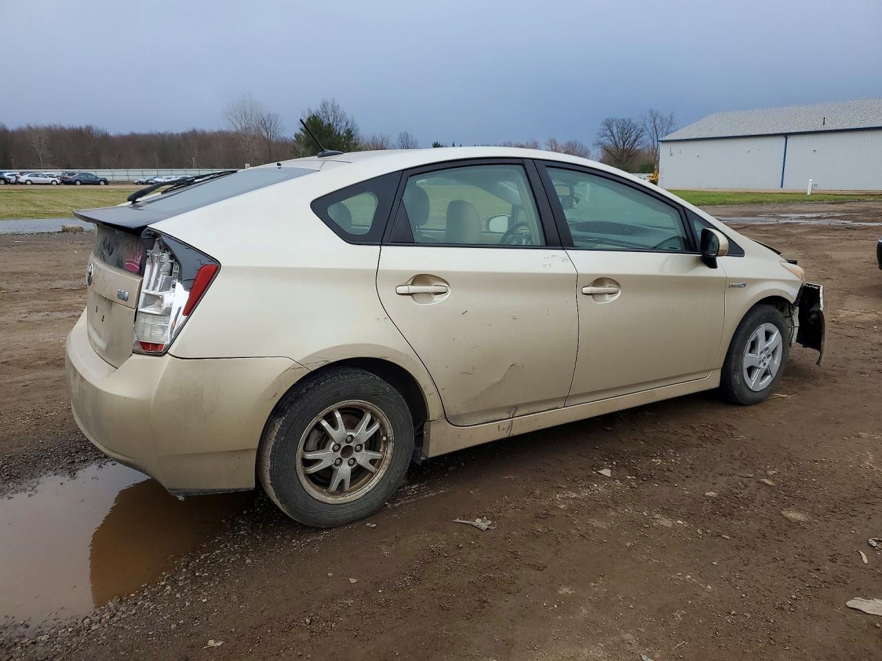 2010 TOYOTA PRIUS IV photo 3