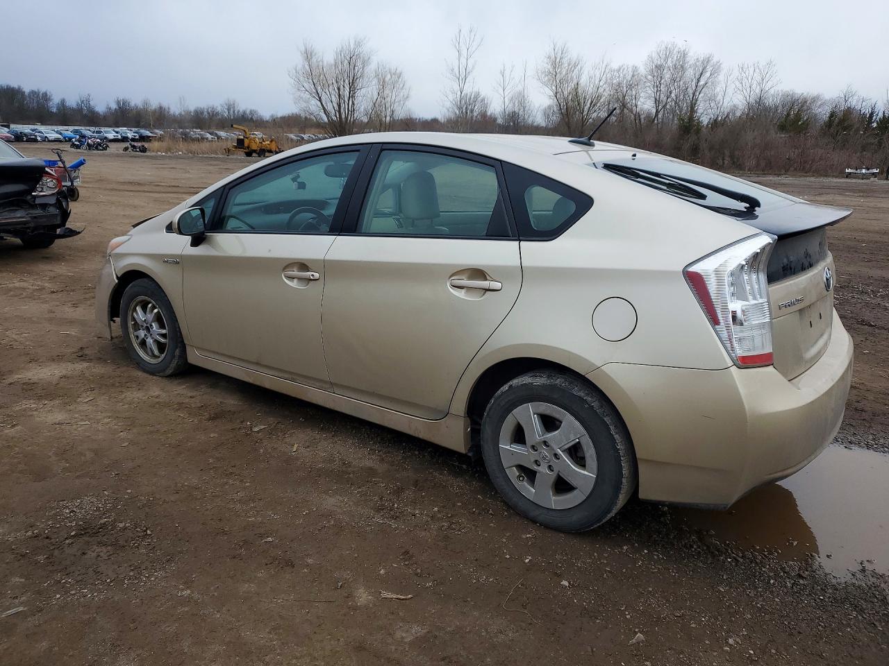2010 TOYOTA PRIUS IV photo 2