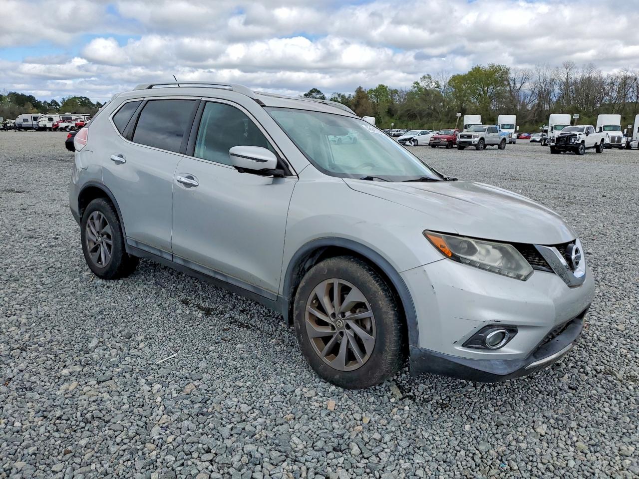 2016 NISSAN ROGUE SL photo 4
