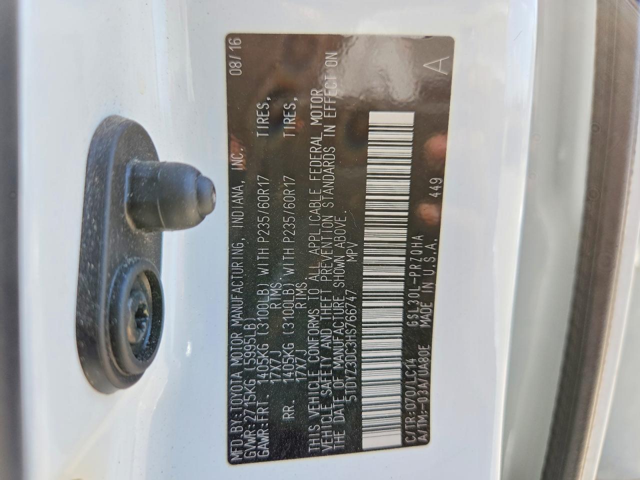 2017 TOYOTA SIENNA XLE 8-PASSENGER photo 25