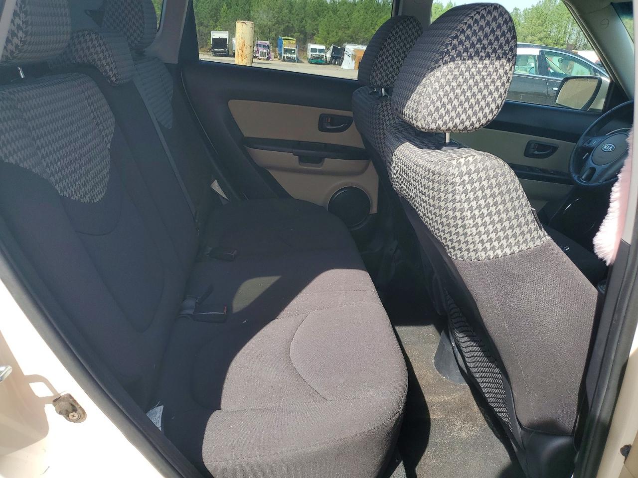 2011 KIA SOUL photo 10
