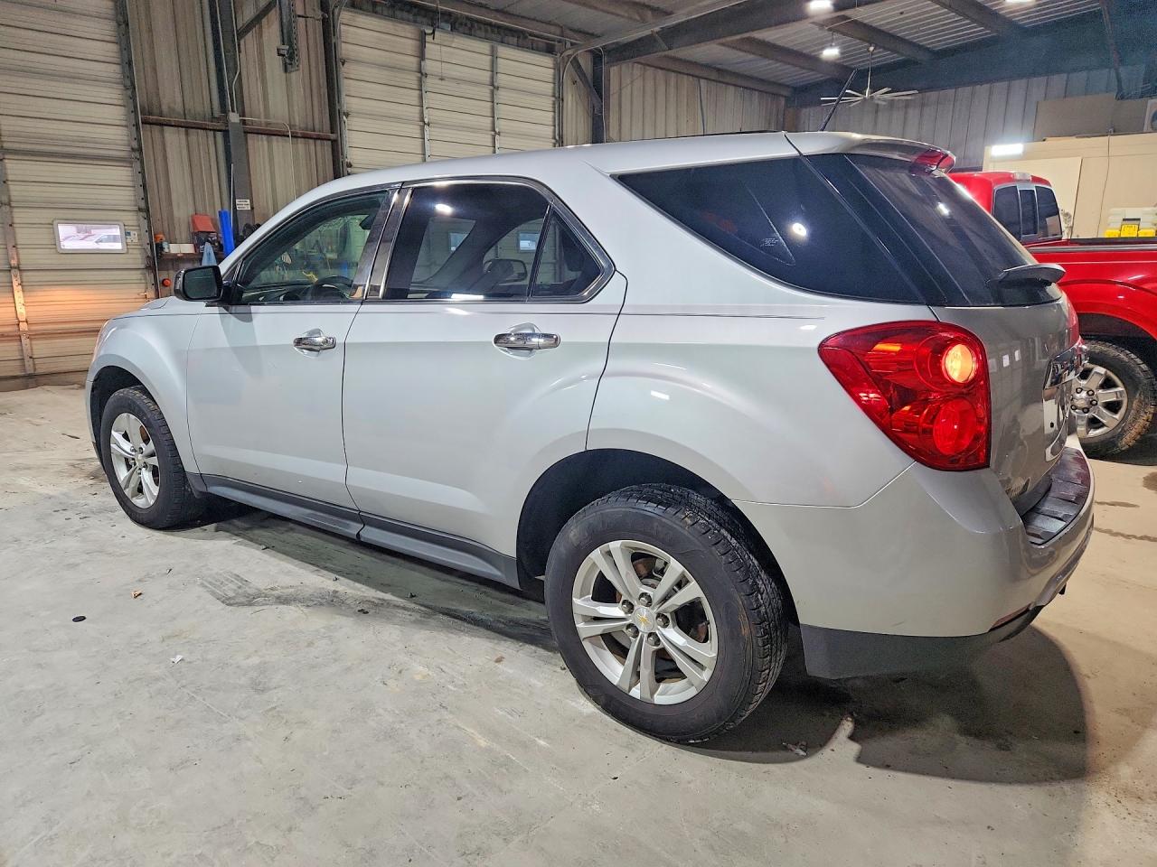 2015 CHEVROLET EQUINOX LS photo 3