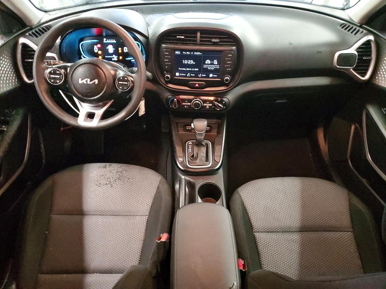 2025 KIA SOUL LX photo 15