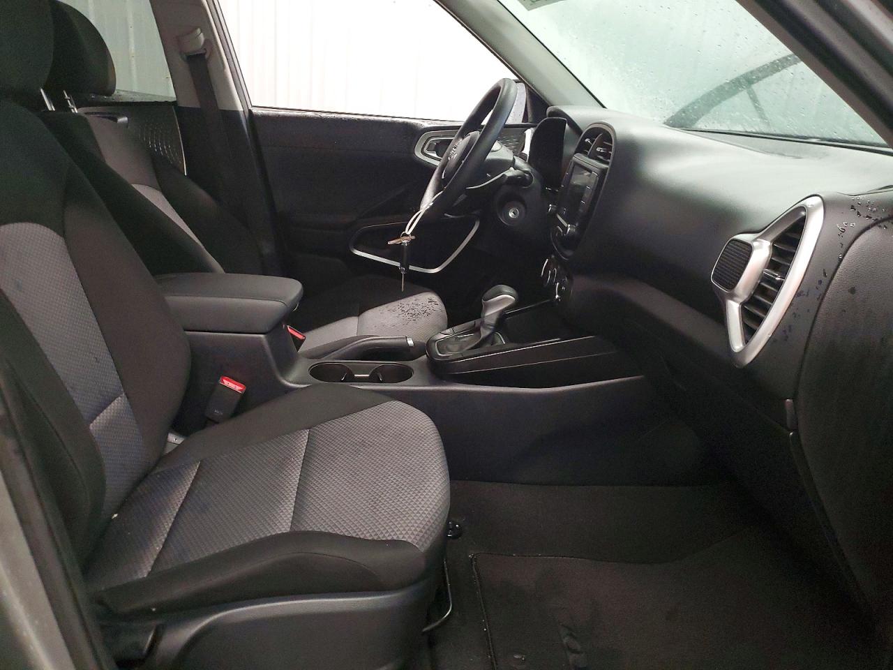 2025 KIA SOUL LX photo 13