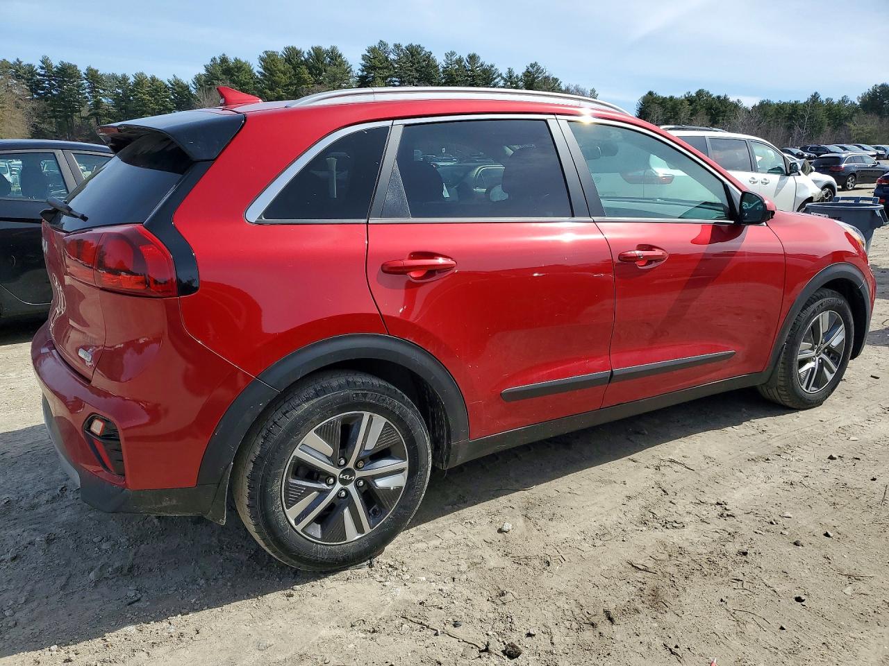 2022 KIA NIRO LXS photo 3