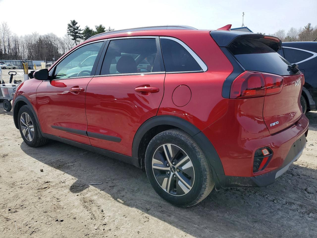 2022 KIA NIRO LXS photo 2