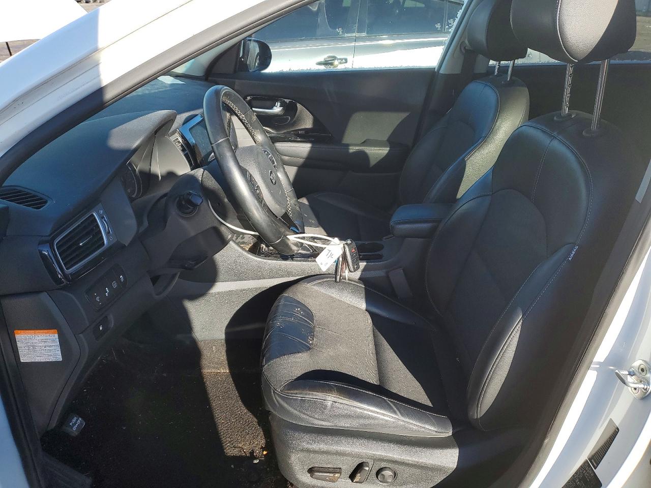 2019 KIA NIRO S TOURING photo 19
