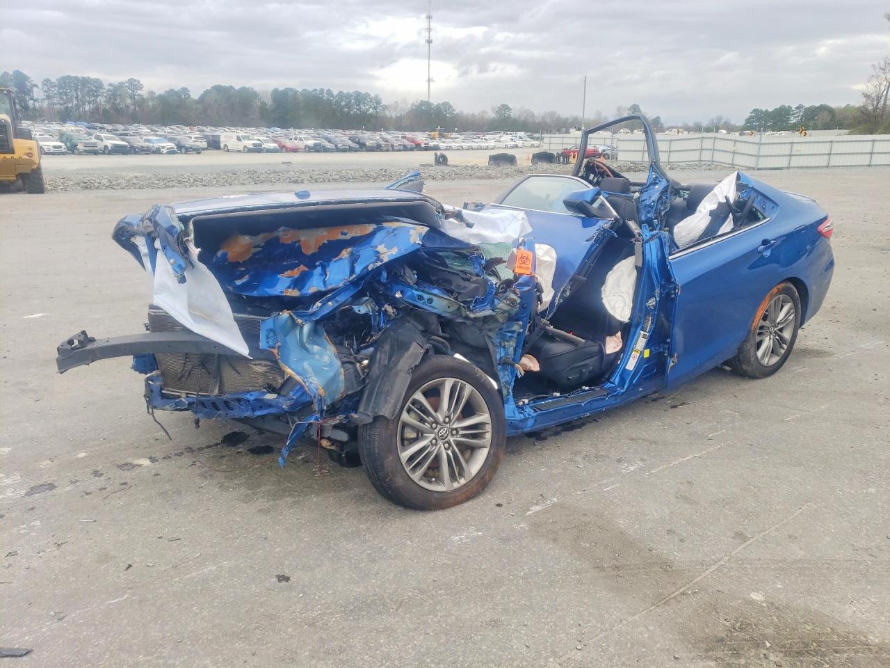 2017 TOYOTA CAMRY