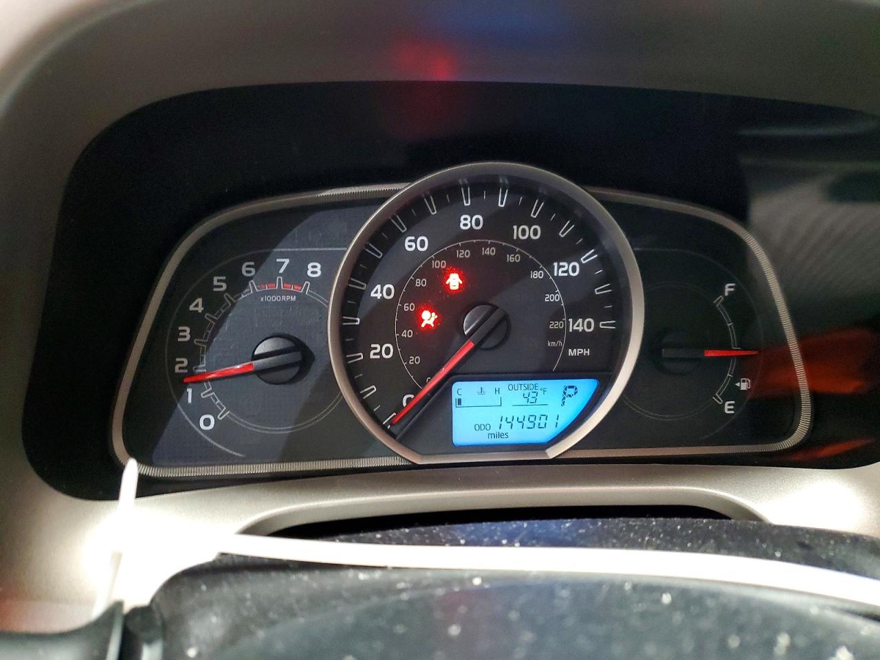 2014 TOYOTA RAV4 XLE photo 9