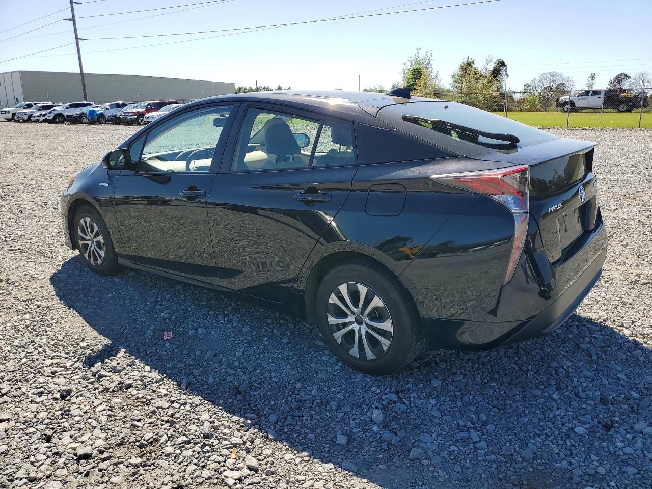 2016 TOYOTA PRIUS FOUR photo 2