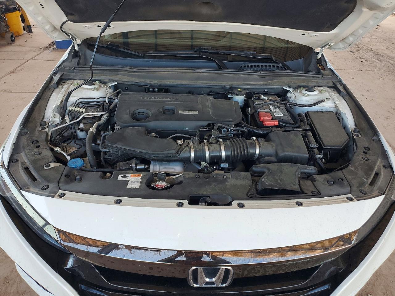 2018 HONDA ACCORD SPORT photo 31