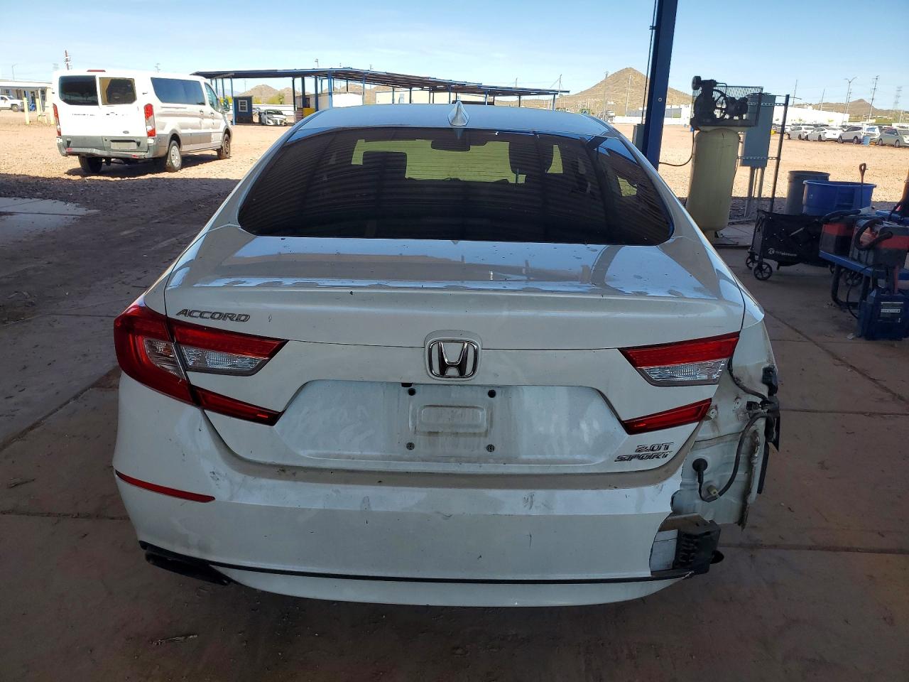 2018 HONDA ACCORD SPORT photo 16