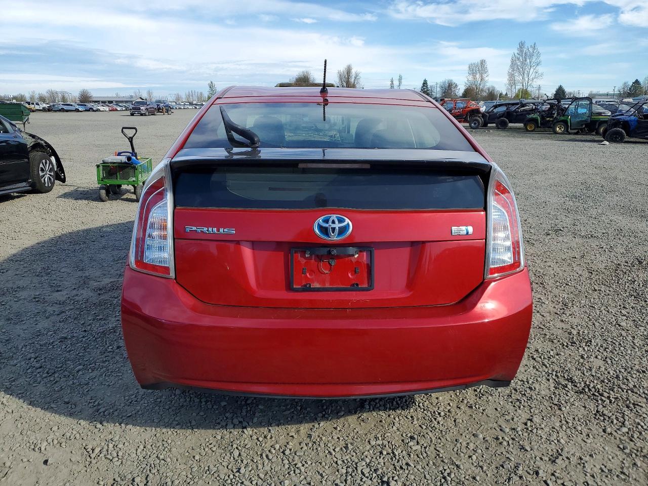 2013 TOYOTA PRIUS TWO photo 11