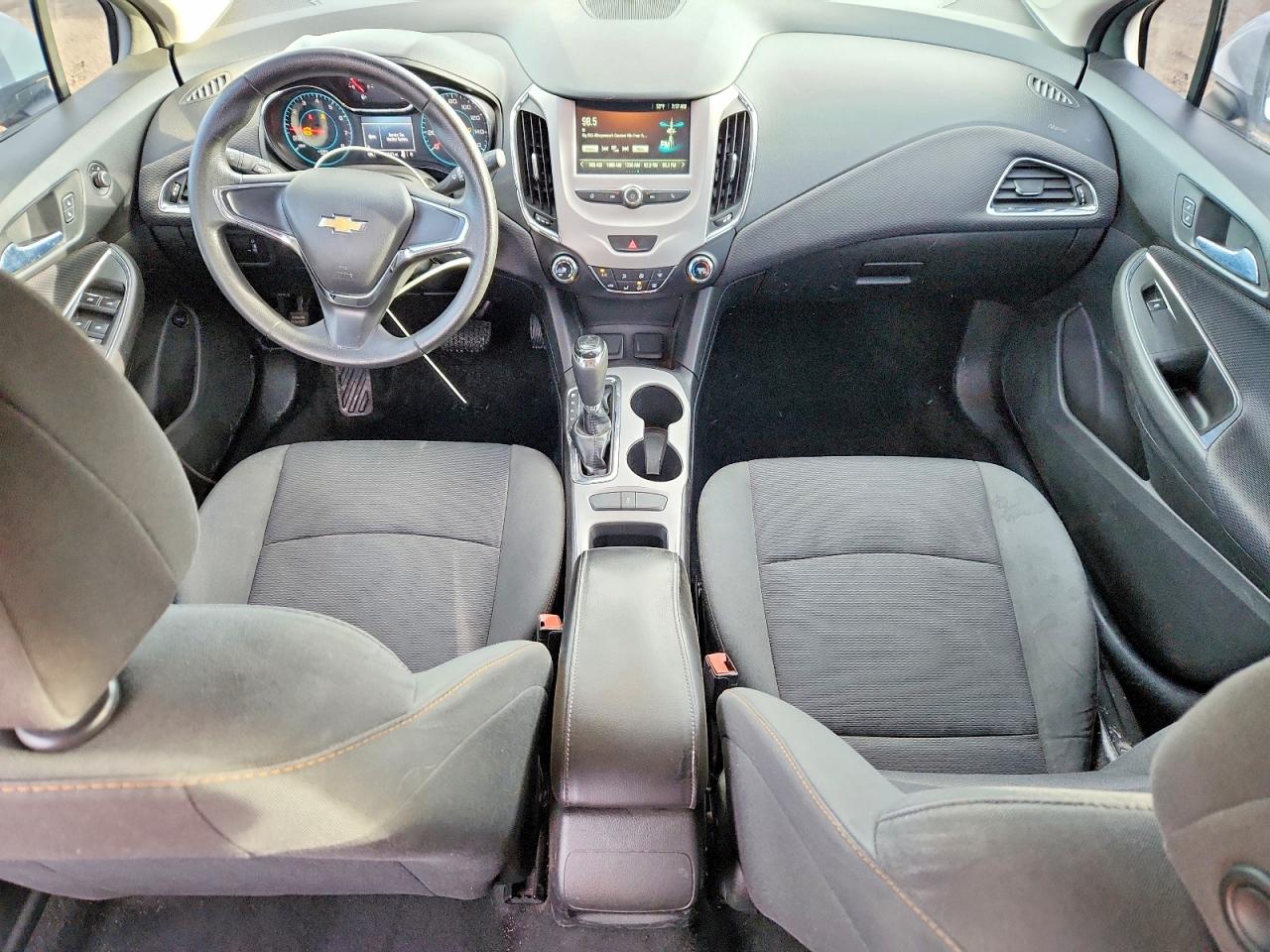 2017 CHEVROLET CRUZE LS photo 15