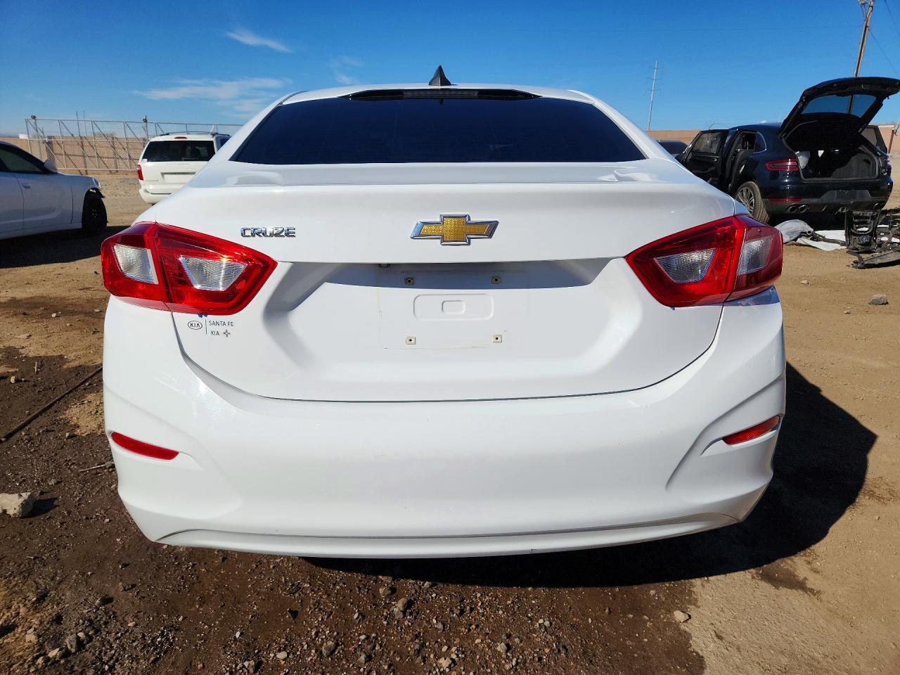 2017 CHEVROLET CRUZE LS photo 11