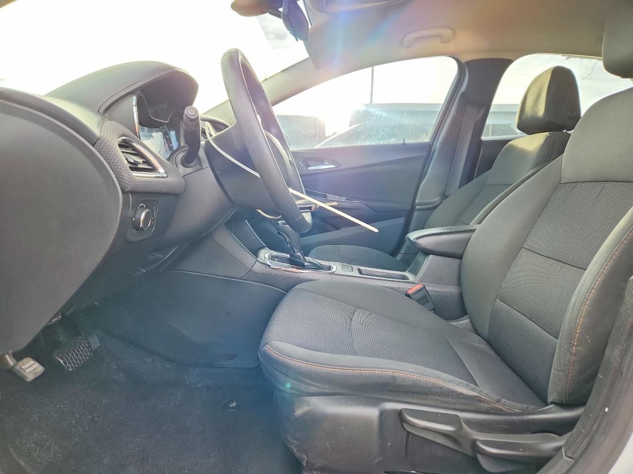 2017 CHEVROLET CRUZE LS photo 13