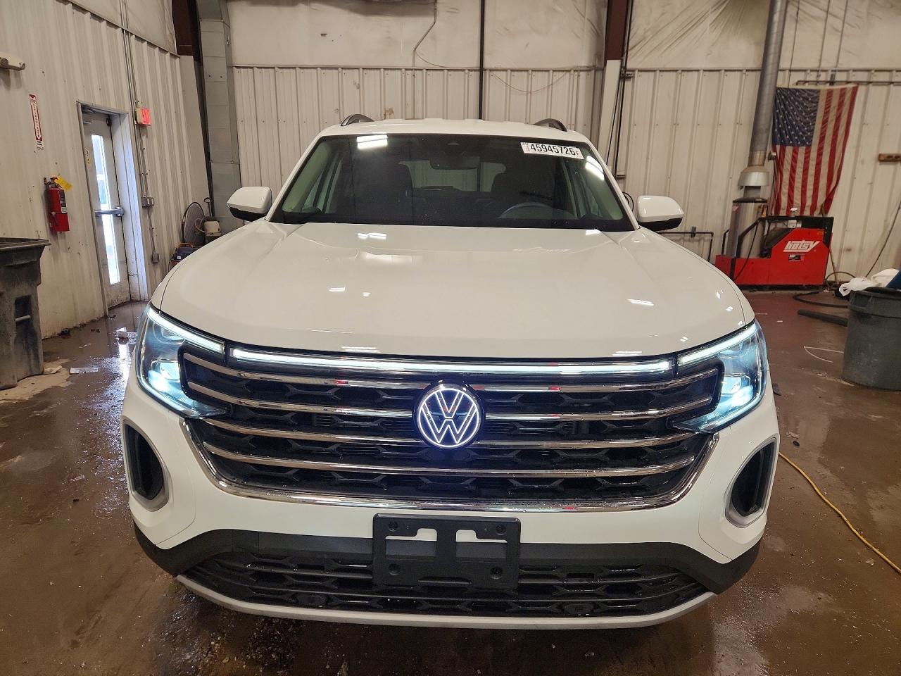 2024 VOLKSWAGEN ATLAS SE photo 13