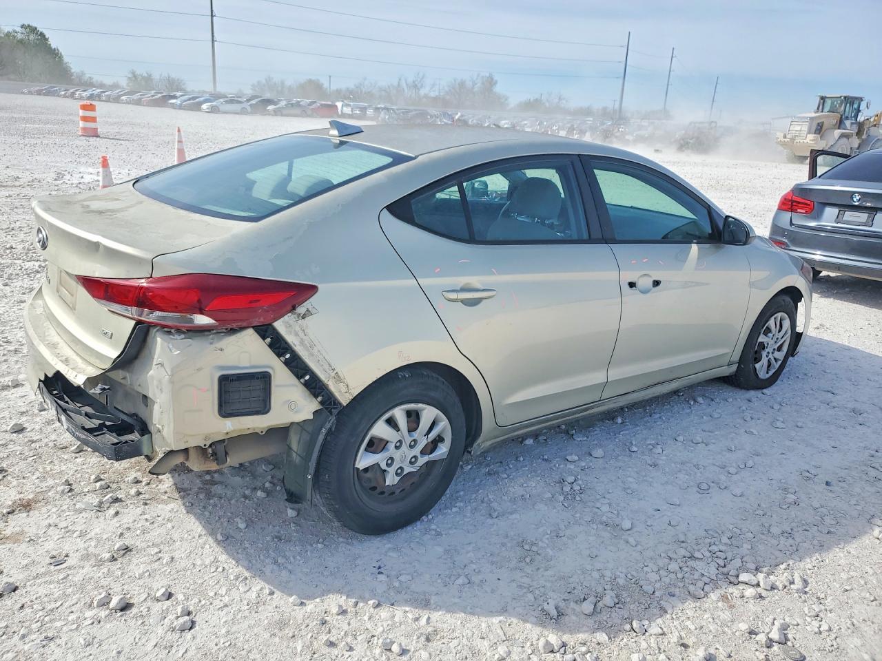 2017 HYUNDAI ELANTRA SE photo 7