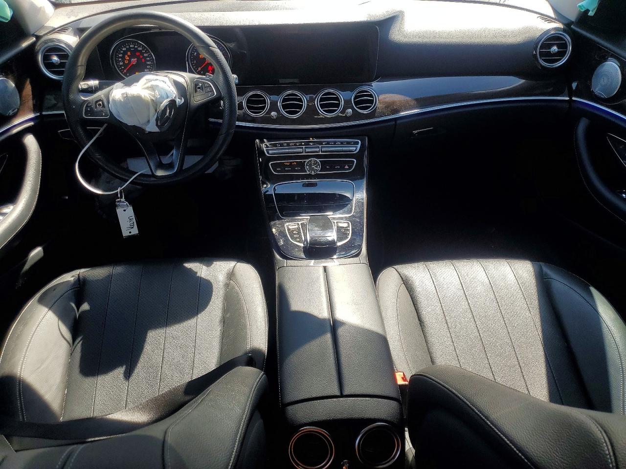 2017 MERCEDES-BENZ E 300 photo 8