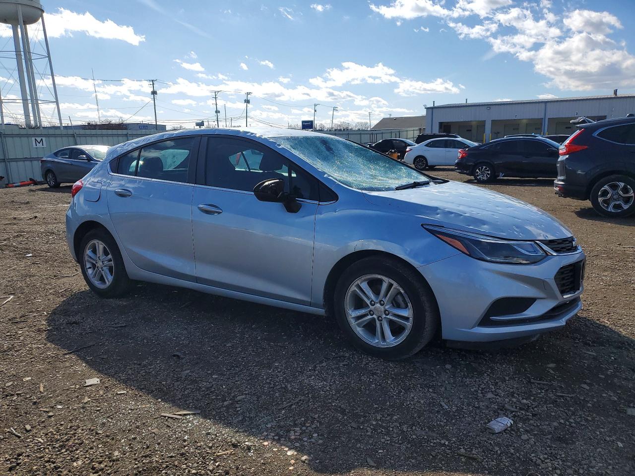 2017 CHEVROLET CRUZE LT photo 4
