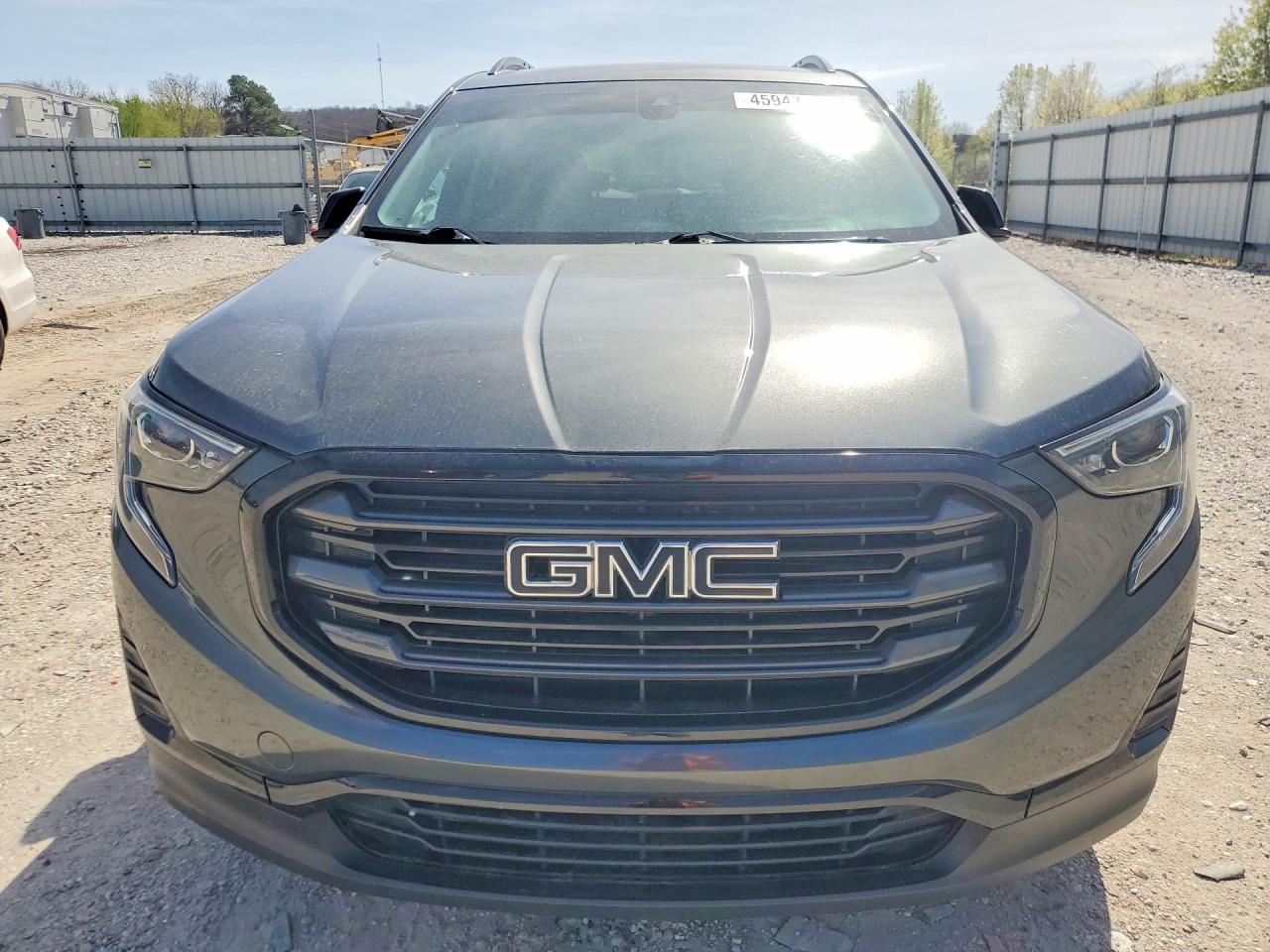 2020 GMC TERRAIN SLE photo 5